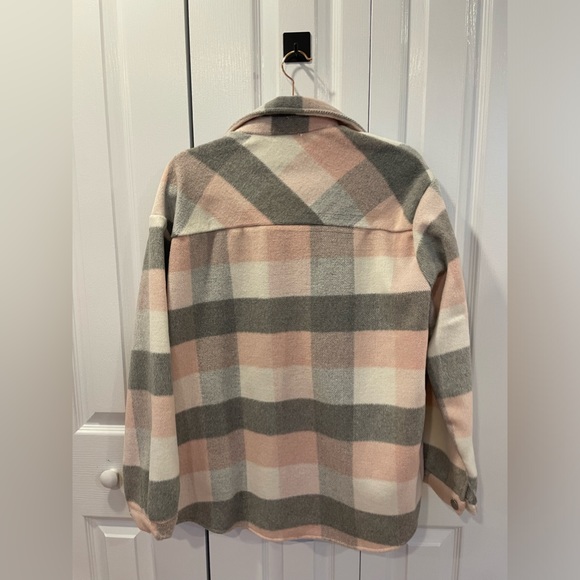 bundle of 2 checkered pattern shacket (pink and red) - Picture 7 of 12
